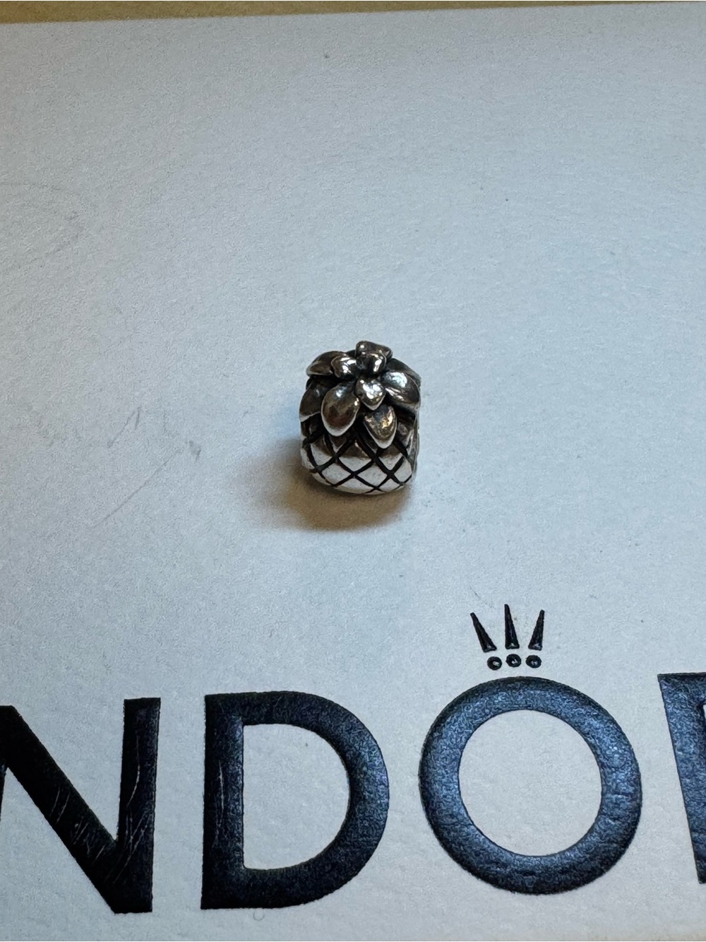 Pandora retired pineapple charm